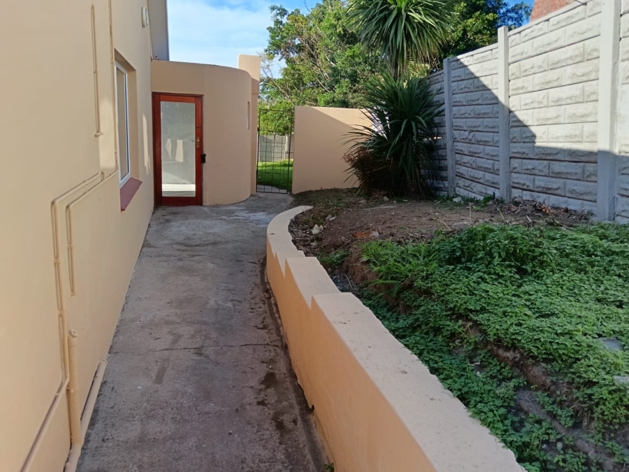 4 Bedroom Property for Sale in Beacon Bay North Eastern Cape